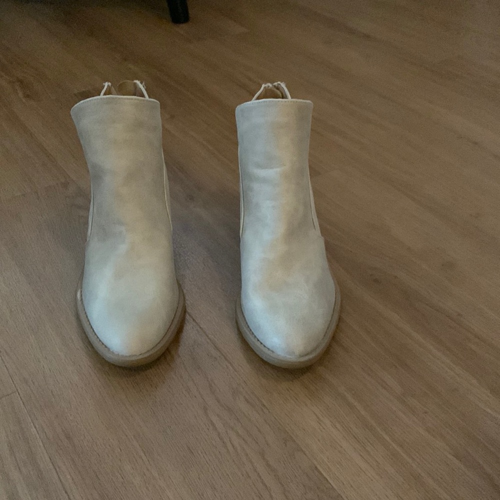 Qupid booties - new/never worn - Picture 2 of 3